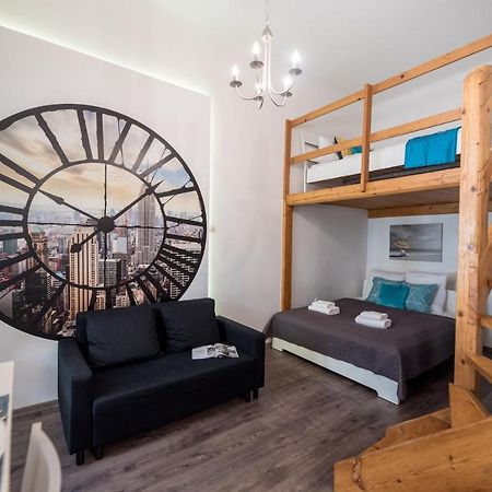 Central Quiet Studio B&B, Airport Connection 布达佩斯 外观 照片
