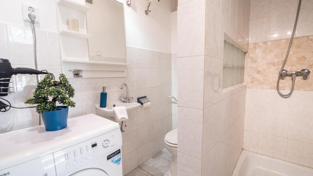 Central Quiet Studio B&B, Airport Connection 布达佩斯 外观 照片