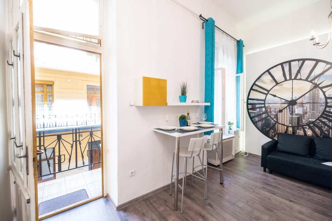 Central Quiet Studio B&B, Airport Connection 布达佩斯 外观 照片